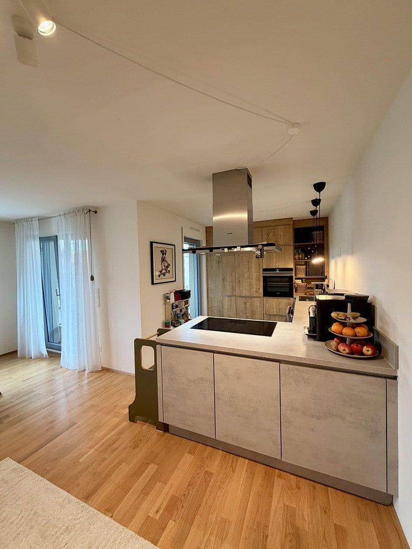 Pronájem bytu 4+1 102 m², Herrnstr 33, Fürth, Bavorsko Pronájem bytu 4+1 102 m², Herrnstr 33, Fürth, Bavorsko
