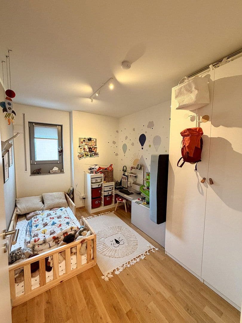 Pronájem bytu 4+1 102 m², Herrnstr 33, Fürth, Bavorsko Pronájem bytu 4+1 102 m², Herrnstr 33, Fürth, Bavorsko