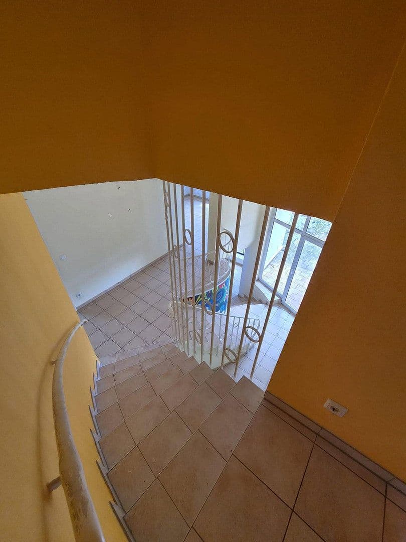 Prodej domu 160 m², pozemek 915 m², Maler-Müller-Straße 38, Bad Kreuznach, Porýní-Falc Prodej domu 160 m², pozemek 915 m², Maler-Müller-Straße 38, Bad Kreuznach, Porýní-Falc