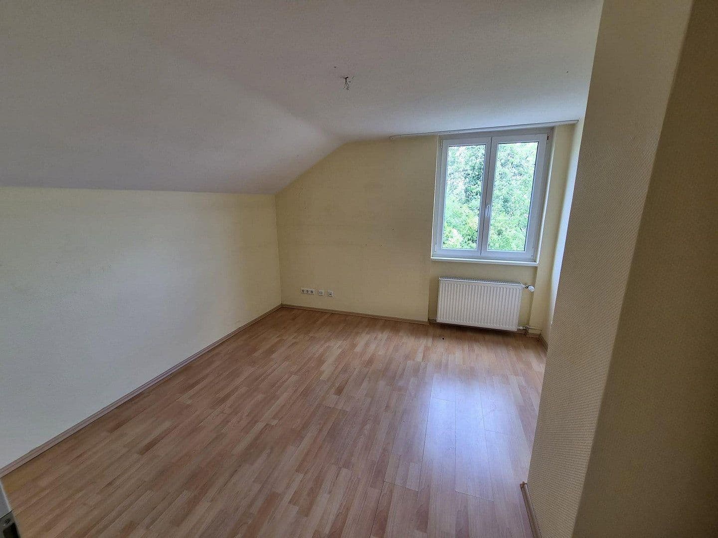 Prodej domu 160 m², pozemek 915 m², Maler-Müller-Straße 38, Bad Kreuznach, Porýní-Falc Prodej domu 160 m², pozemek 915 m², Maler-Müller-Straße 38, Bad Kreuznach, Porýní-Falc