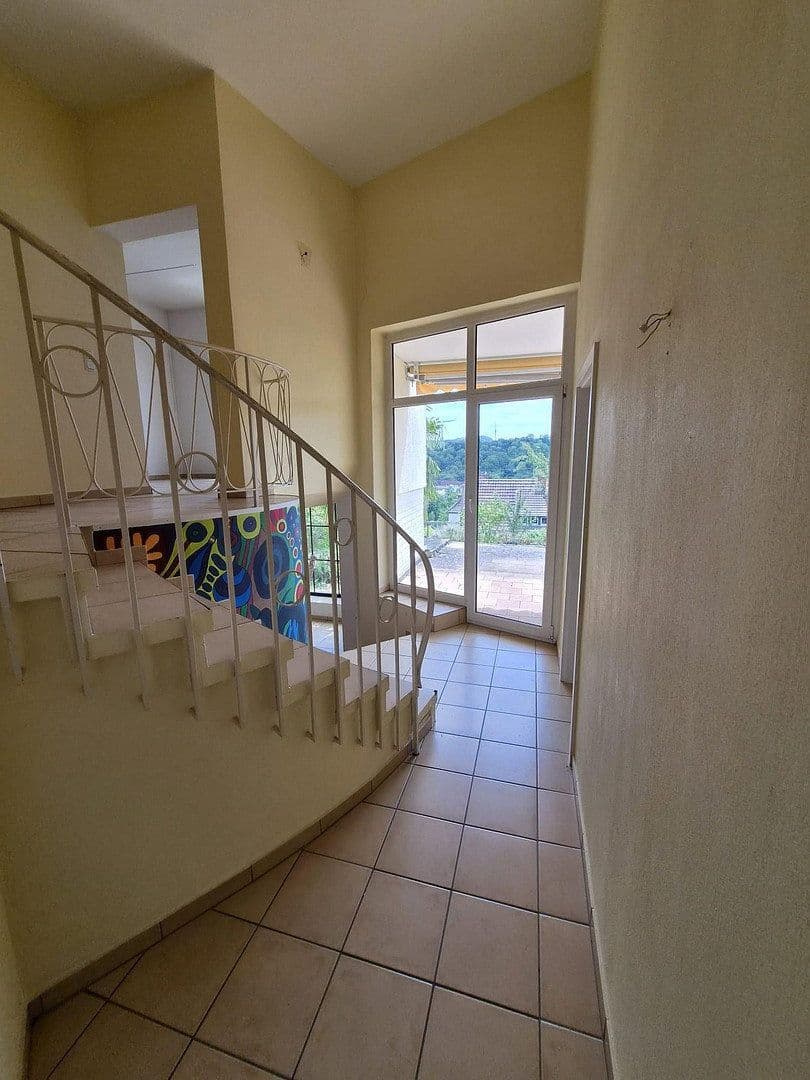 Prodej domu 160 m², pozemek 915 m², Maler-Müller-Straße 38, Bad Kreuznach, Porýní-Falc Prodej domu 160 m², pozemek 915 m², Maler-Müller-Straße 38, Bad Kreuznach, Porýní-Falc