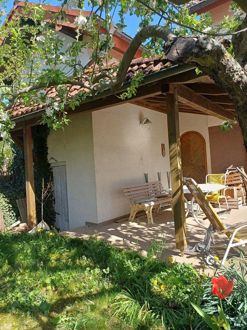 Prodej domu 145 m², pozemek 700 m², Osterburken, Bádensko-Württembersko Prodej domu 145 m², pozemek 700 m², Osterburken, Bádensko-Württembersko