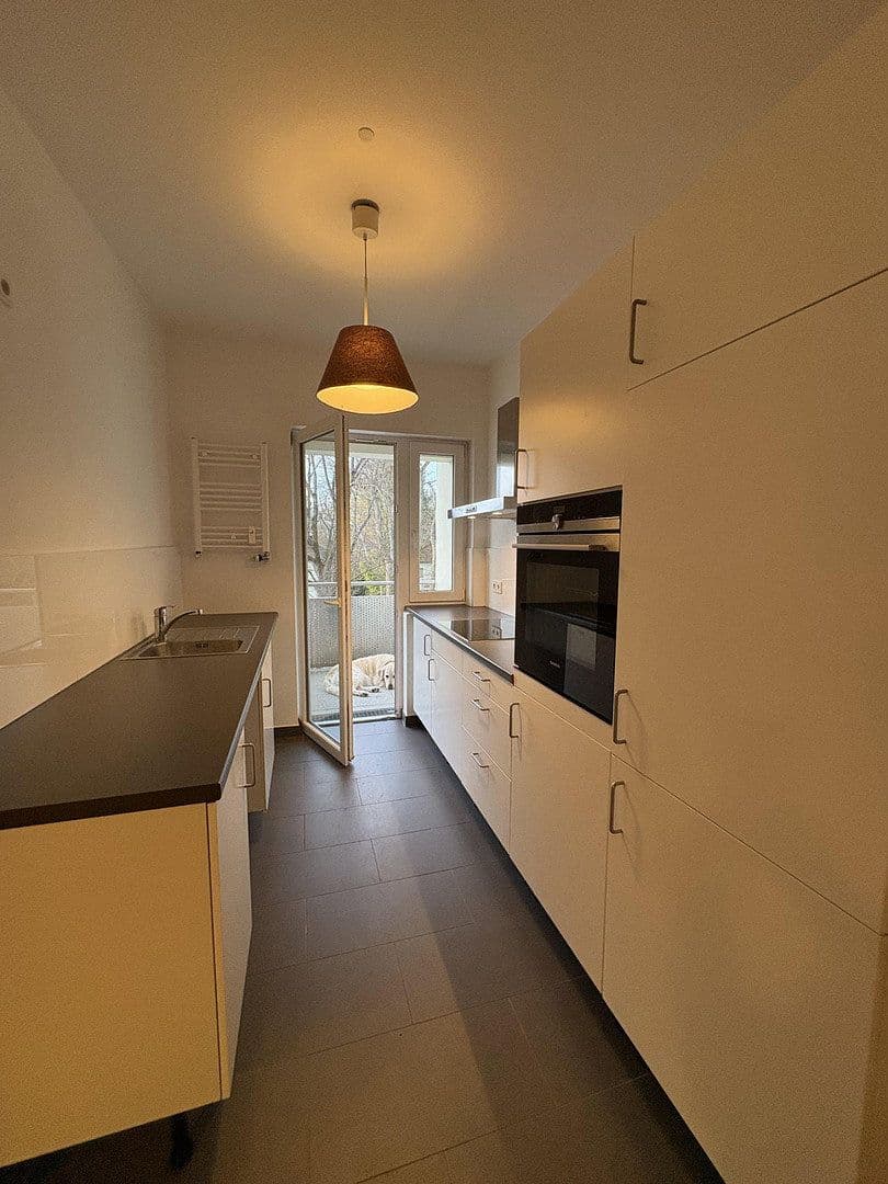 Prodej bytu 2+1 55 m², Ilmenauer Straße 6a, BERLin, Berlín Prodej bytu 2+1 55 m², Ilmenauer Straße 6a, BERLin, Berlín