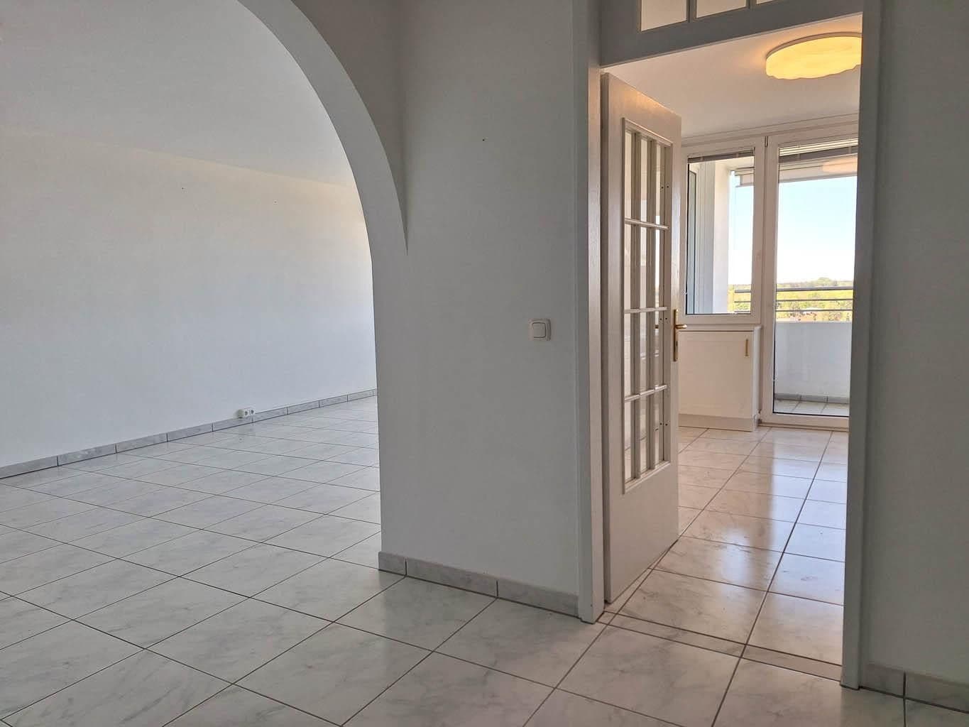 Prodej bytu 3+1 91 m², Johann-Strauß-Straße 4, Unterhaching, Bavorsko Prodej bytu 3+1 91 m², Johann-Strauß-Straße 4, Unterhaching, Bavorsko