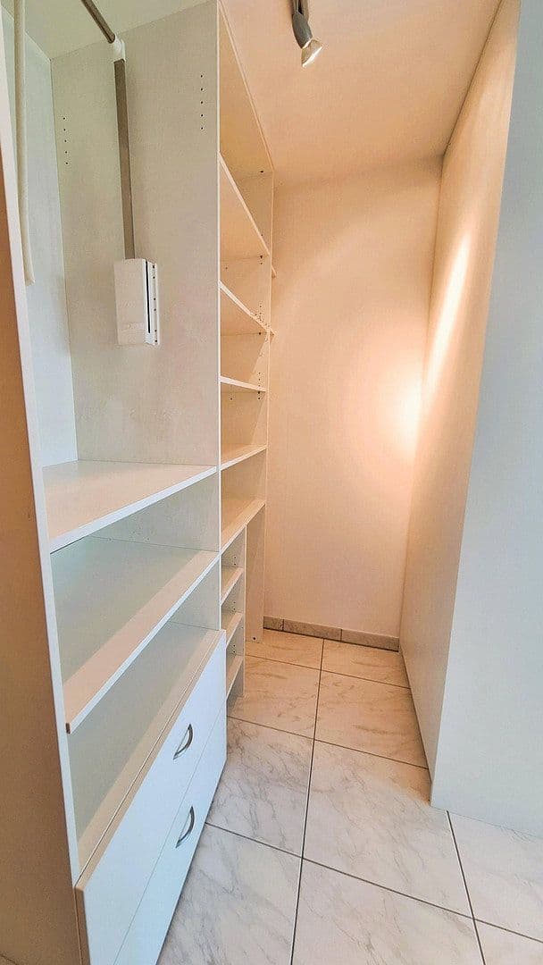 Prodej bytu 3+1 91 m², Johann-Strauß-Straße 4, Unterhaching, Bavorsko Prodej bytu 3+1 91 m², Johann-Strauß-Straße 4, Unterhaching, Bavorsko