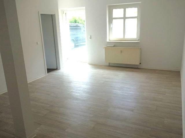 Pronájem domu 146 m², pozemek 50 m², Magdeburg, Sasko-Anhaltsko Pronájem domu 146 m², pozemek 50 m², Magdeburg, Sasko-Anhaltsko