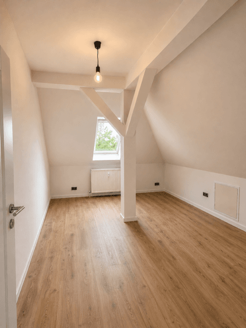 Pronájem bytu 2+1 52 m², Trojanstraße 16, Hannover, Dolní Sasko Pronájem bytu 2+1 52 m², Trojanstraße 16, Hannover, Dolní Sasko