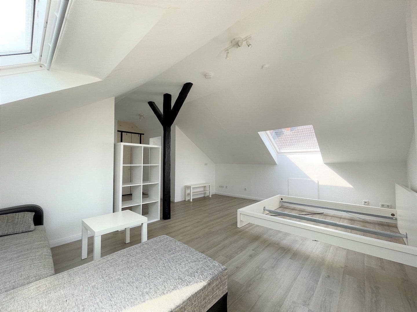 Pronájem bytu 1+1 40 m², Herforder Straße 209, Bielefeld, Severní Porýní-Vestfálsko Pronájem bytu 1+1 40 m², Herforder Straße 209, Bielefeld, Severní Porýní-Vestfálsko