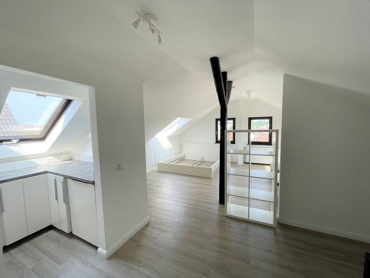 Pronájem bytu 1+1 40 m², Herforder Straße 209, Bielefeld, Severní Porýní-Vestfálsko Pronájem bytu 1+1 40 m², Herforder Straße 209, Bielefeld, Severní Porýní-Vestfálsko