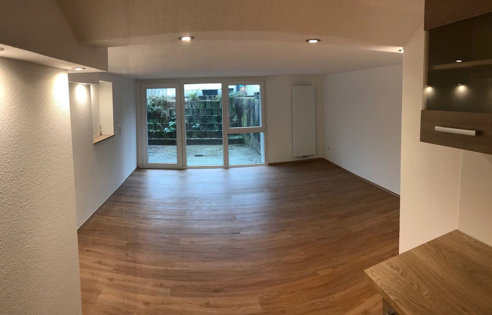 Pronájem bytu 2+kk 62 m², Karlsruhe, Bádensko-Württembersko Pronájem bytu 2+kk 62 m², Karlsruhe, Bádensko-Württembersko