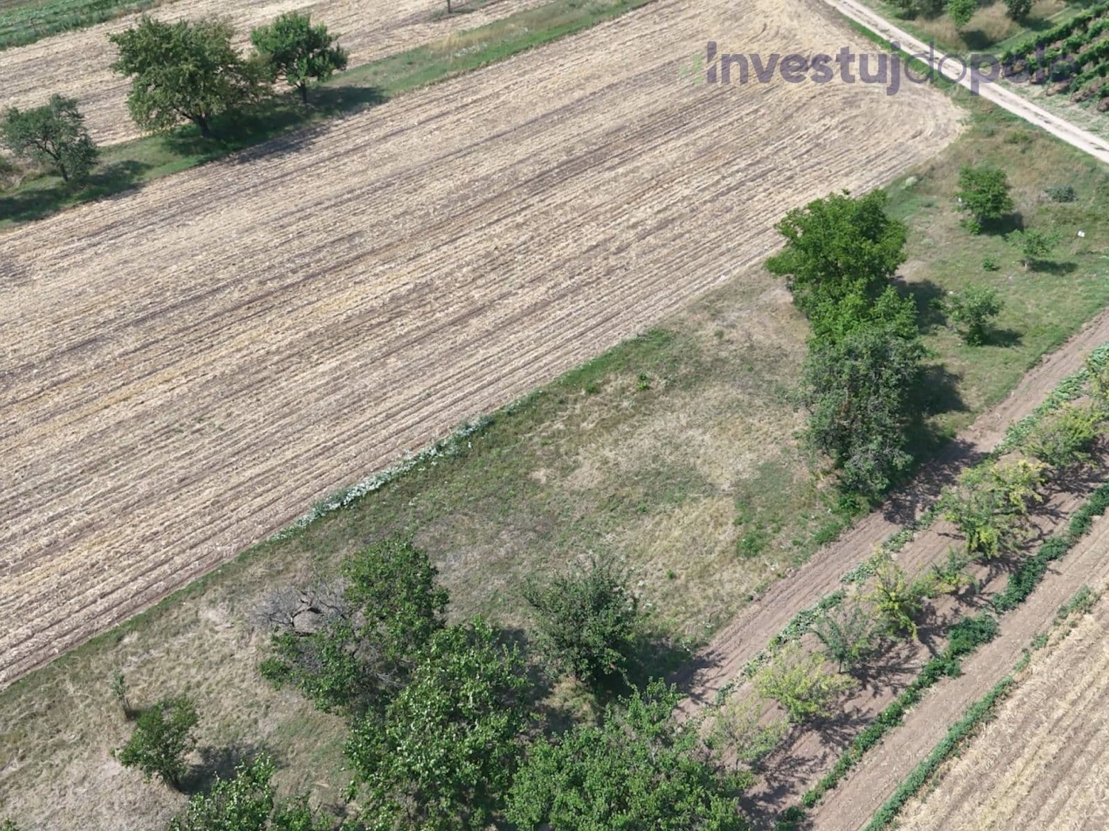 Prodej pozemku 2.415 m², Hrušovany u Brna, Jihomoravský kraj Prodej pozemku 2.415 m², Hrušovany u Brna, Jihomoravský kraj