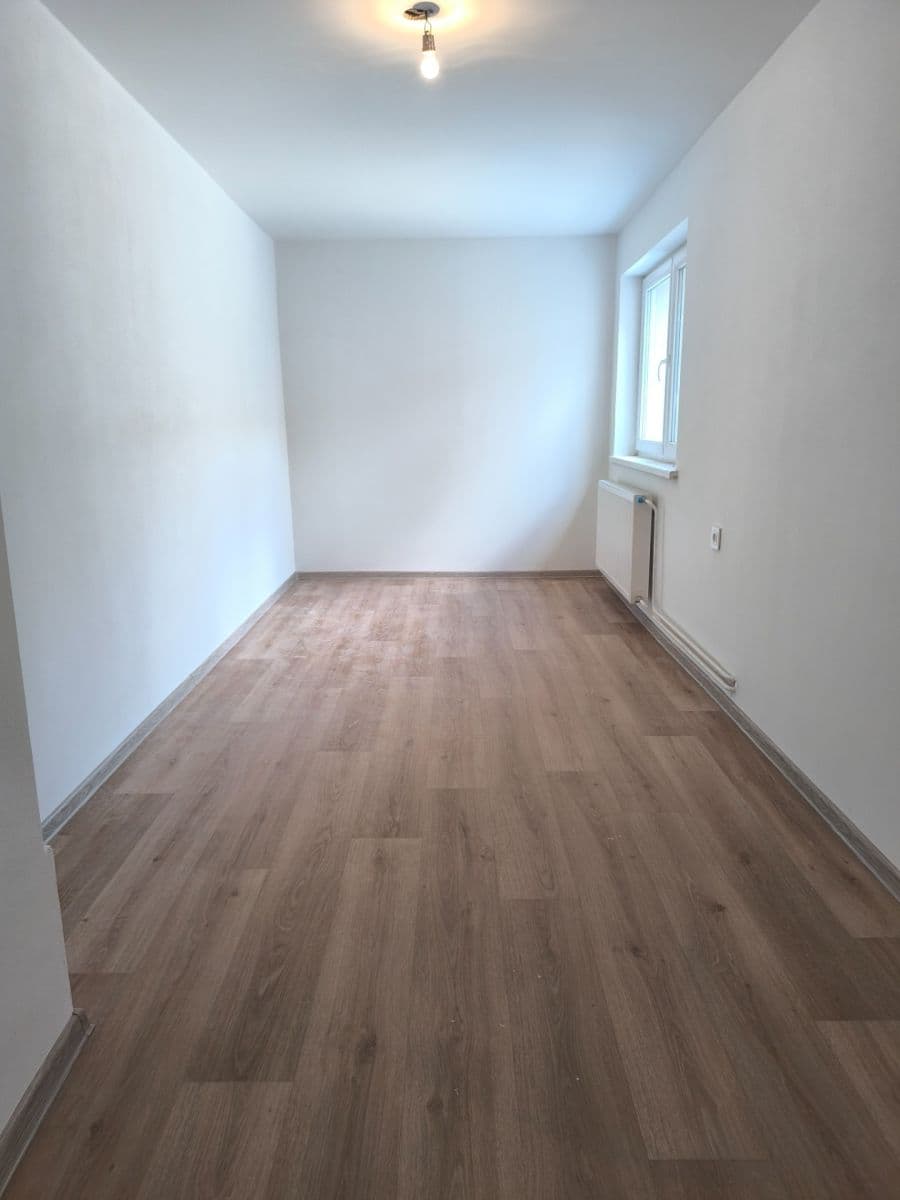 Prodej domu 101 m², pozemek 321 m², Hluboké, Kraj Vysočina Prodej domu 101 m², pozemek 321 m², Hluboké, Kraj Vysočina