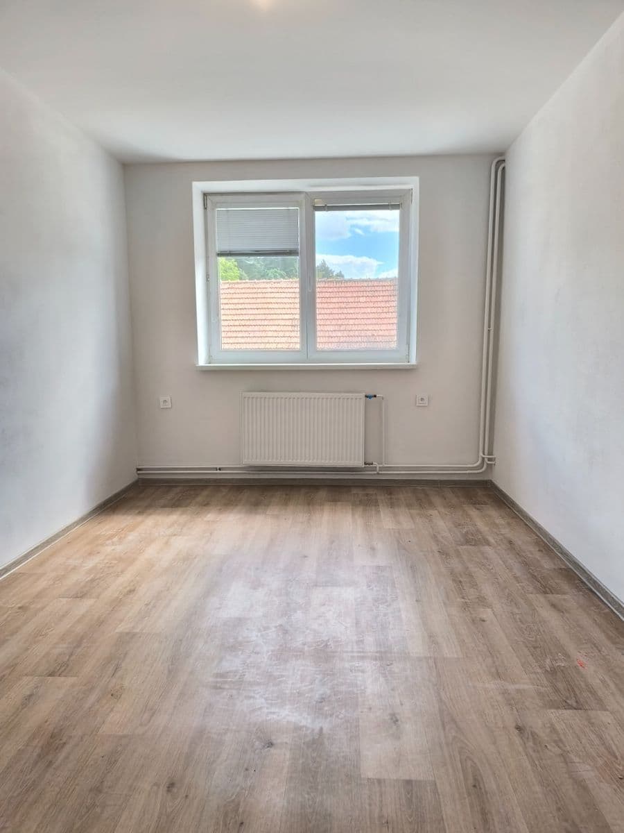 Prodej domu 101 m², pozemek 321 m², Hluboké, Kraj Vysočina Prodej domu 101 m², pozemek 321 m², Hluboké, Kraj Vysočina