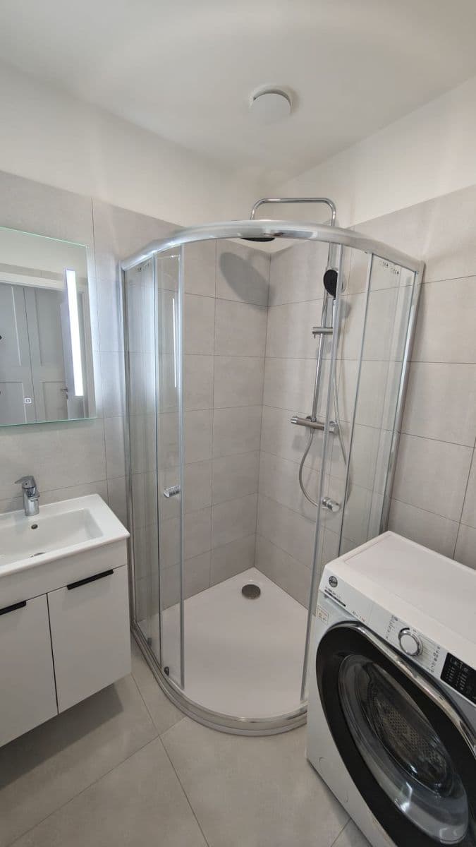 Pronájem bytu 1+kk 22 m², Kolmá, Praha, Praha Pronájem bytu 1+kk 22 m², Kolmá, Praha, Praha