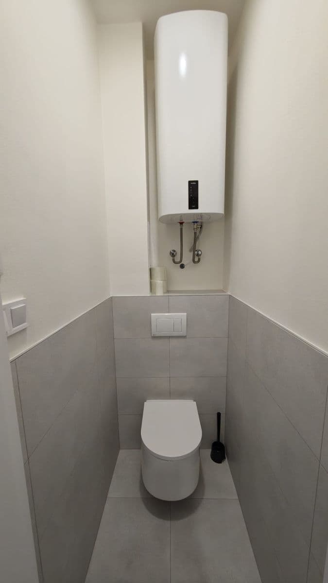 Pronájem bytu 1+kk 22 m², Kolmá, Praha, Praha Pronájem bytu 1+kk 22 m², Kolmá, Praha, Praha