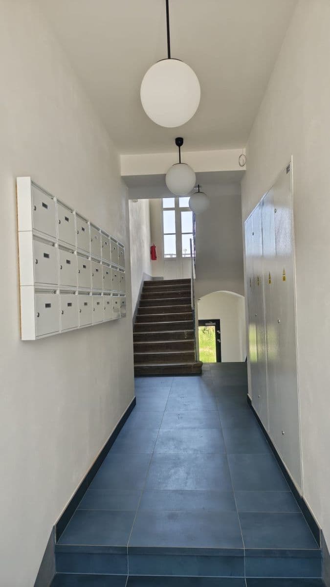 Pronájem bytu 1+kk 22 m², Kolmá, Praha, Praha Pronájem bytu 1+kk 22 m², Kolmá, Praha, Praha