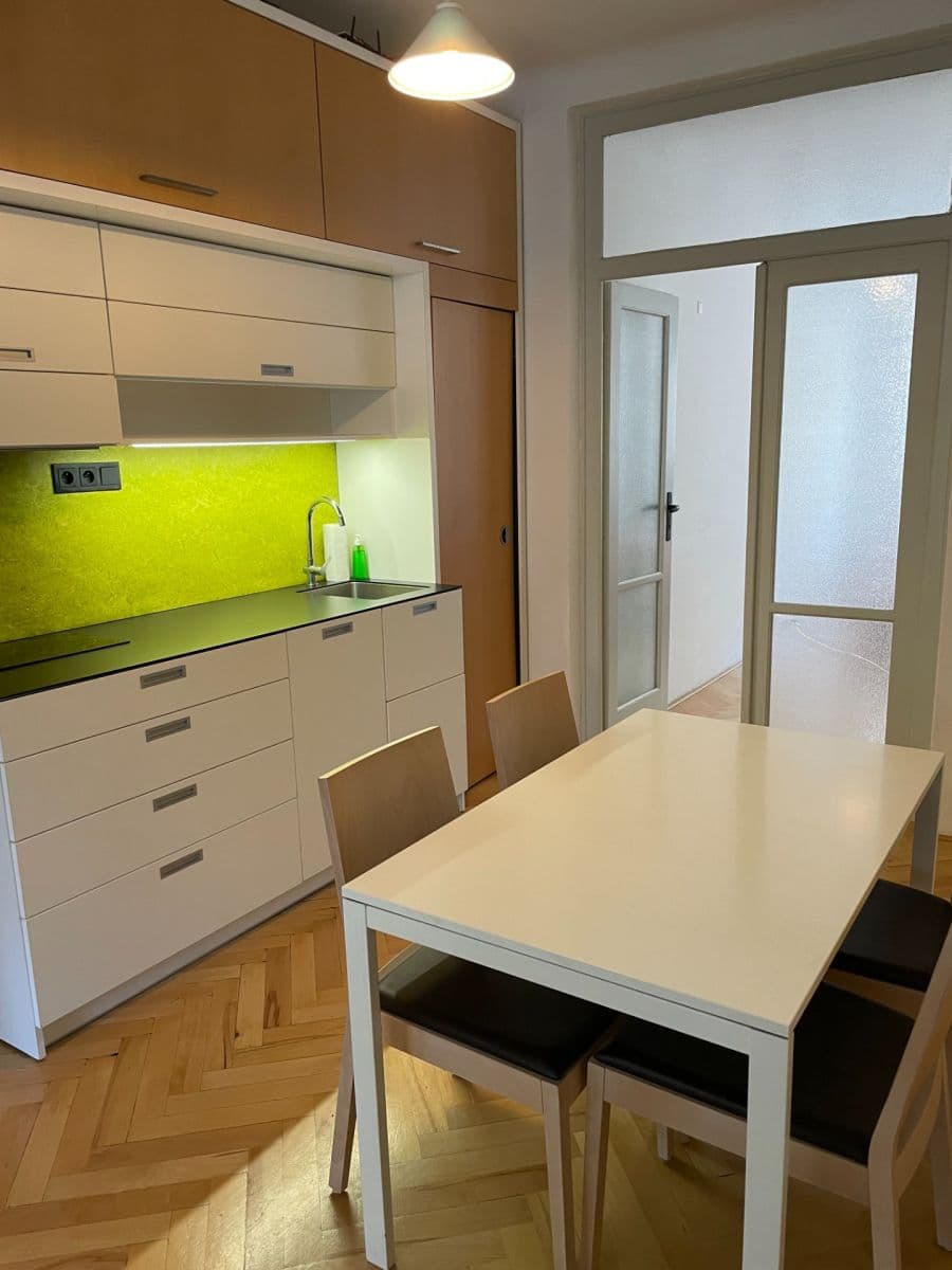 Pronájem bytu 2+1 50 m², Patočkova, Praha, Praha Pronájem bytu 2+1 50 m², Patočkova, Praha, Praha