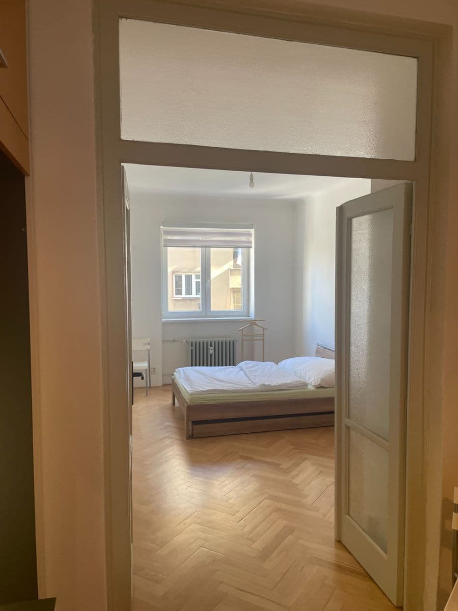 Pronájem bytu 2+1 50 m², Patočkova, Praha, Praha Pronájem bytu 2+1 50 m², Patočkova, Praha, Praha
