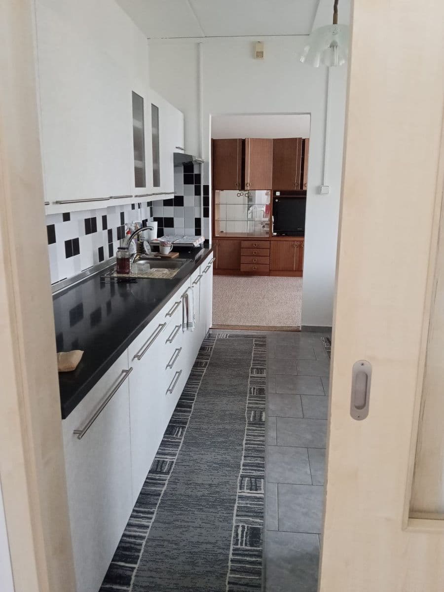 Pronájem bytu 3+1 73 m², Jiřího z Poděbrad, Sokolov, Karlovarský kraj Pronájem bytu 3+1 73 m², Jiřího z Poděbrad, Sokolov, Karlovarský kraj