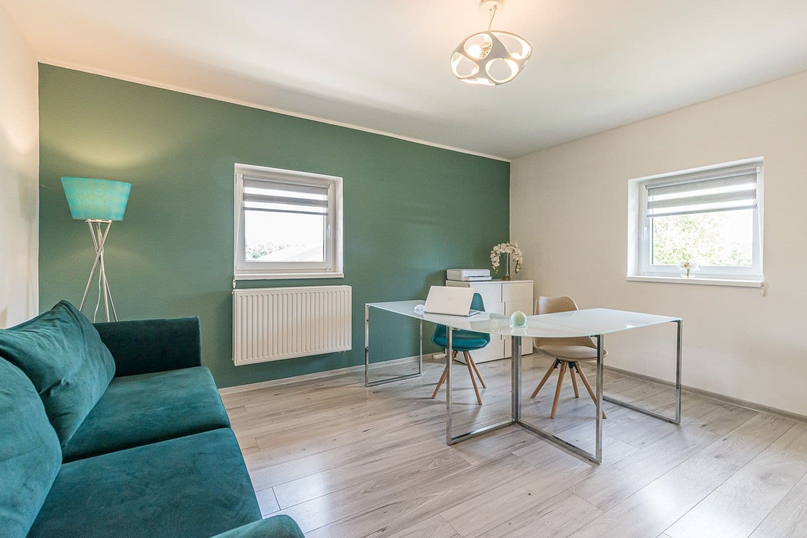 Prodej domu 214 m², pozemek 802 m², Zvoleněves, Středočeský kraj Prodej domu 214 m², pozemek 802 m², Zvoleněves, Středočeský kraj