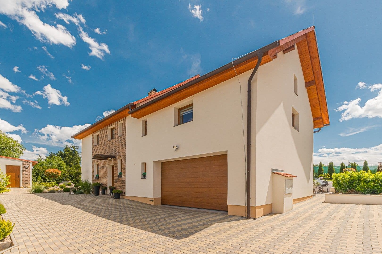 Prodej domu 214 m², pozemek 802 m², Zvoleněves, Středočeský kraj Prodej domu 214 m², pozemek 802 m², Zvoleněves, Středočeský kraj