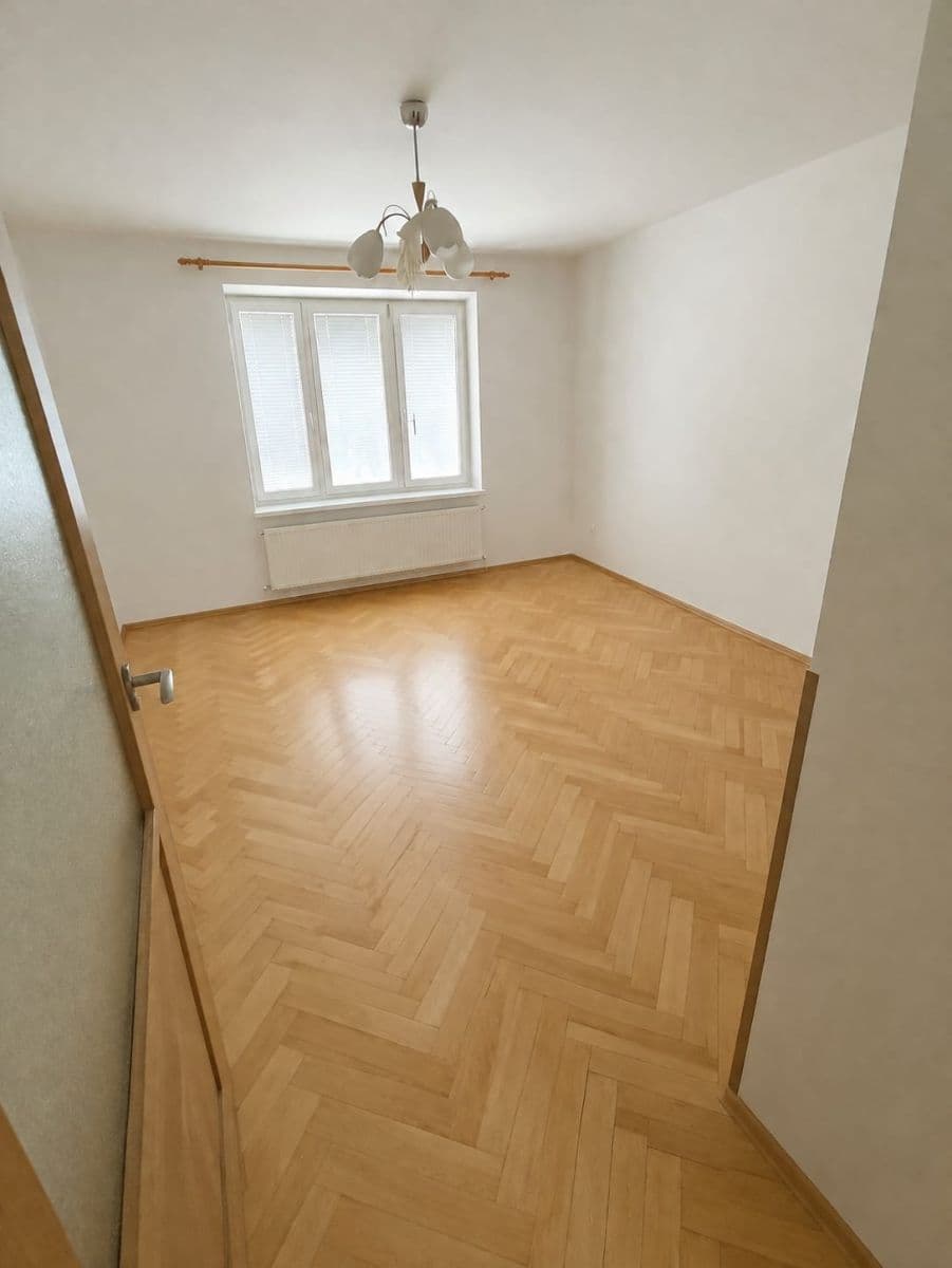 Pronájem bytu 3+1 75 m², Blažkova, Adamov, Jihomoravský kraj Pronájem bytu 3+1 75 m², Blažkova, Adamov, Jihomoravský kraj
