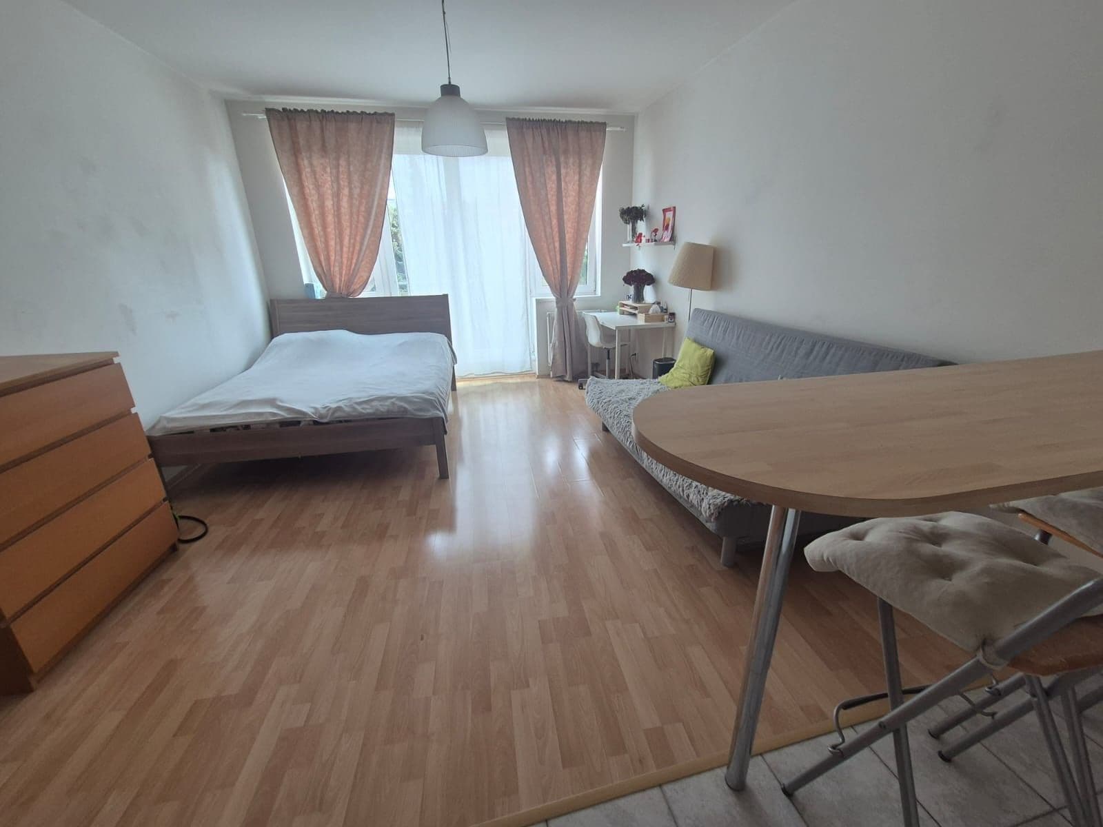 Pronájem bytu 1+kk 40 m², Suchdolské náměstí, Praha, Praha Pronájem bytu 1+kk 40 m², Suchdolské náměstí, Praha, Praha