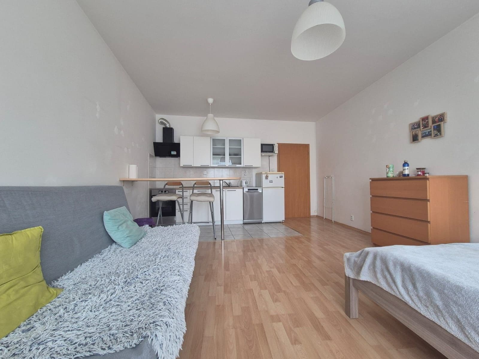 Pronájem bytu 1+kk 40 m², Suchdolské náměstí, Praha, Praha Pronájem bytu 1+kk 40 m², Suchdolské náměstí, Praha, Praha