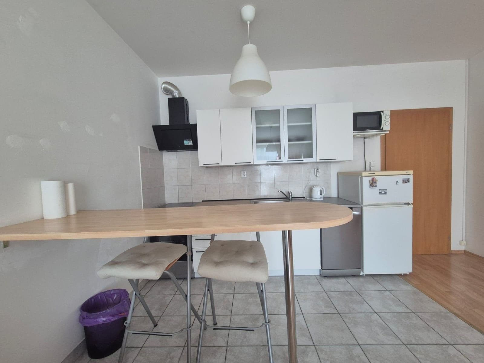 Pronájem bytu 1+kk 40 m², Suchdolské náměstí, Praha, Praha Pronájem bytu 1+kk 40 m², Suchdolské náměstí, Praha, Praha