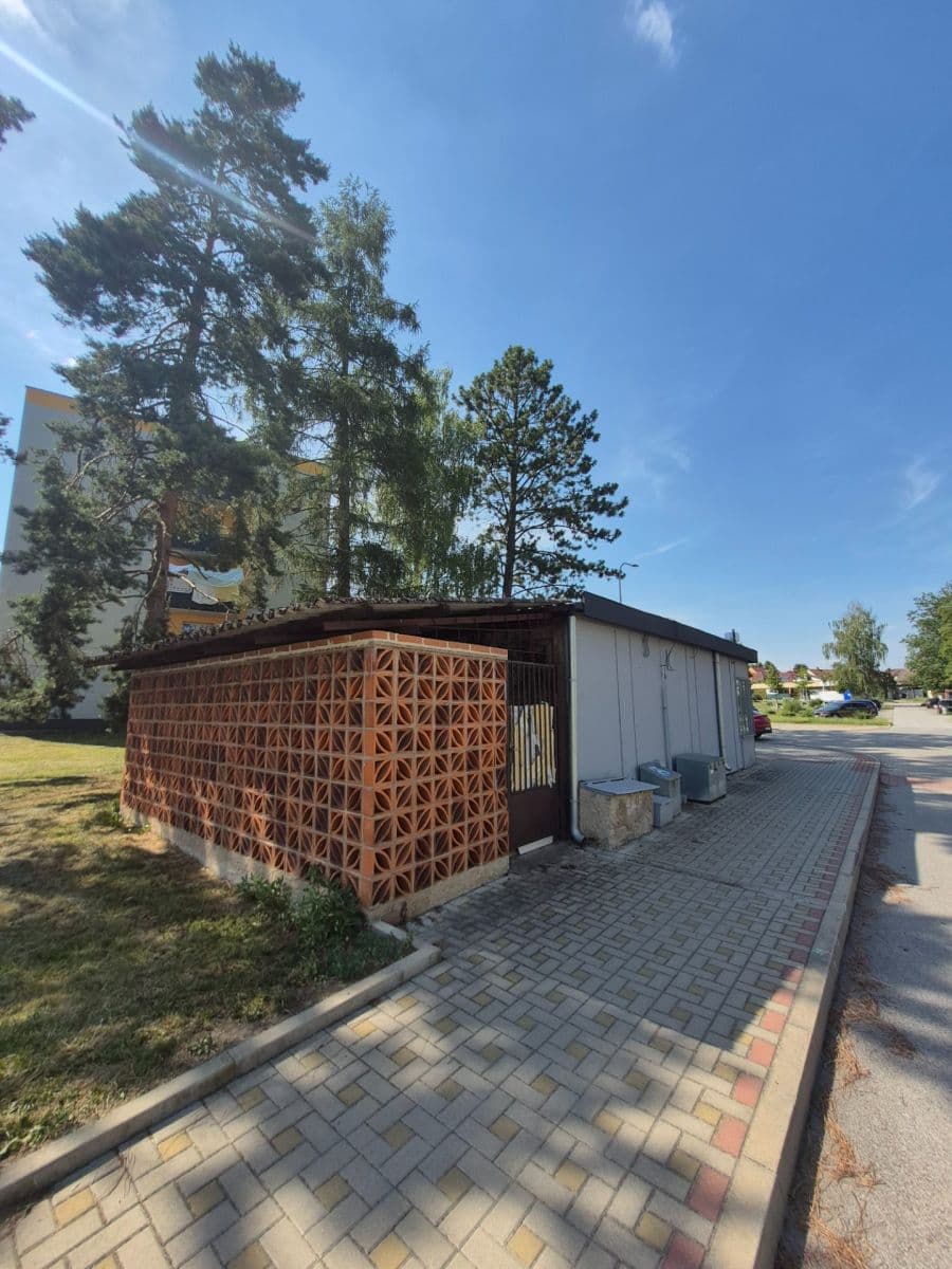 Pronájem nebytového prostoru 75 m², Akademika Bydžovského, Veselí nad Lužnicí, Jihočeský kraj Pronájem nebytového prostoru 75 m², Akademika Bydžovského, Veselí nad Lužnicí, Jihočeský kraj