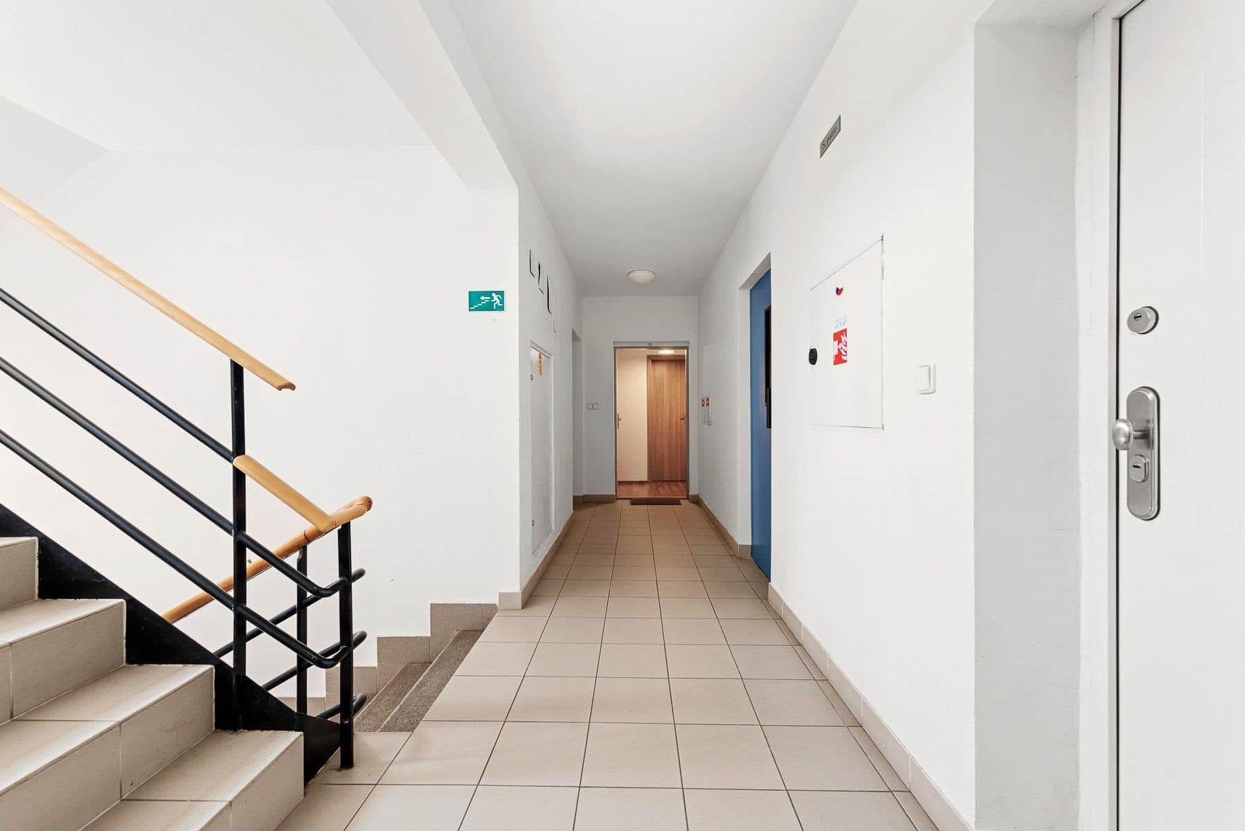 Pronájem bytu 1+kk 34 m², Holandská, Praha, Praha Pronájem bytu 1+kk 34 m², Holandská, Praha, Praha