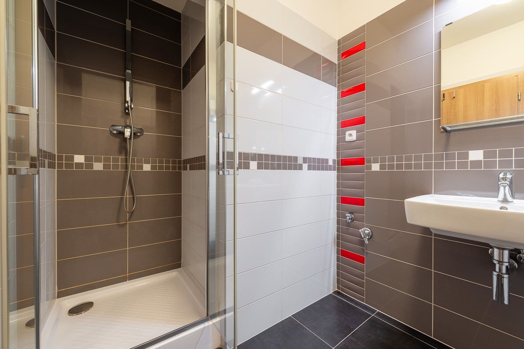 Pronájem bytu 1+kk 34 m², Holandská, Praha, Praha Pronájem bytu 1+kk 34 m², Holandská, Praha, Praha