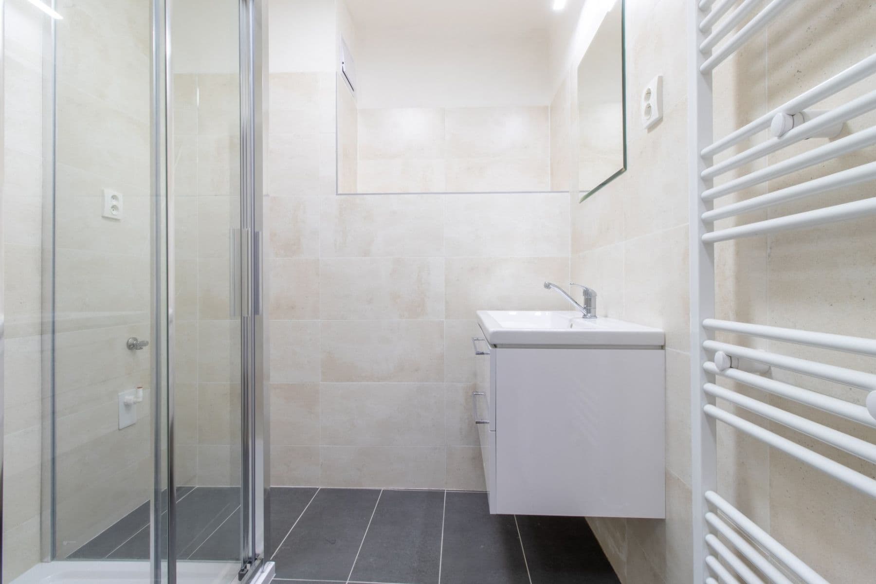Pronájem bytu 2+1 81 m², Květnová, Odolena Voda, Středočeský kraj Pronájem bytu 2+1 81 m², Květnová, Odolena Voda, Středočeský kraj