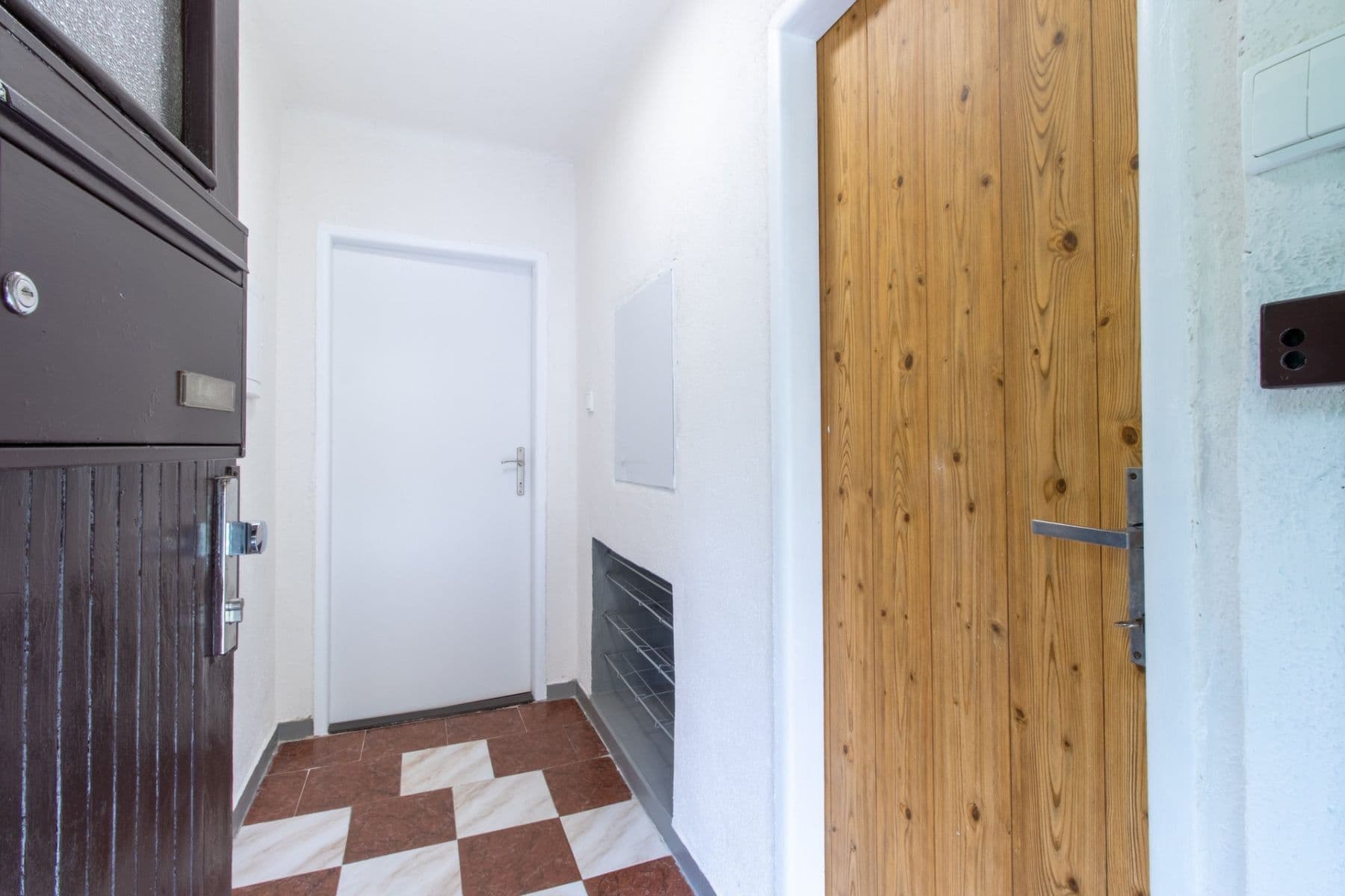 Pronájem bytu 2+1 81 m², Květnová, Odolena Voda, Středočeský kraj Pronájem bytu 2+1 81 m², Květnová, Odolena Voda, Středočeský kraj