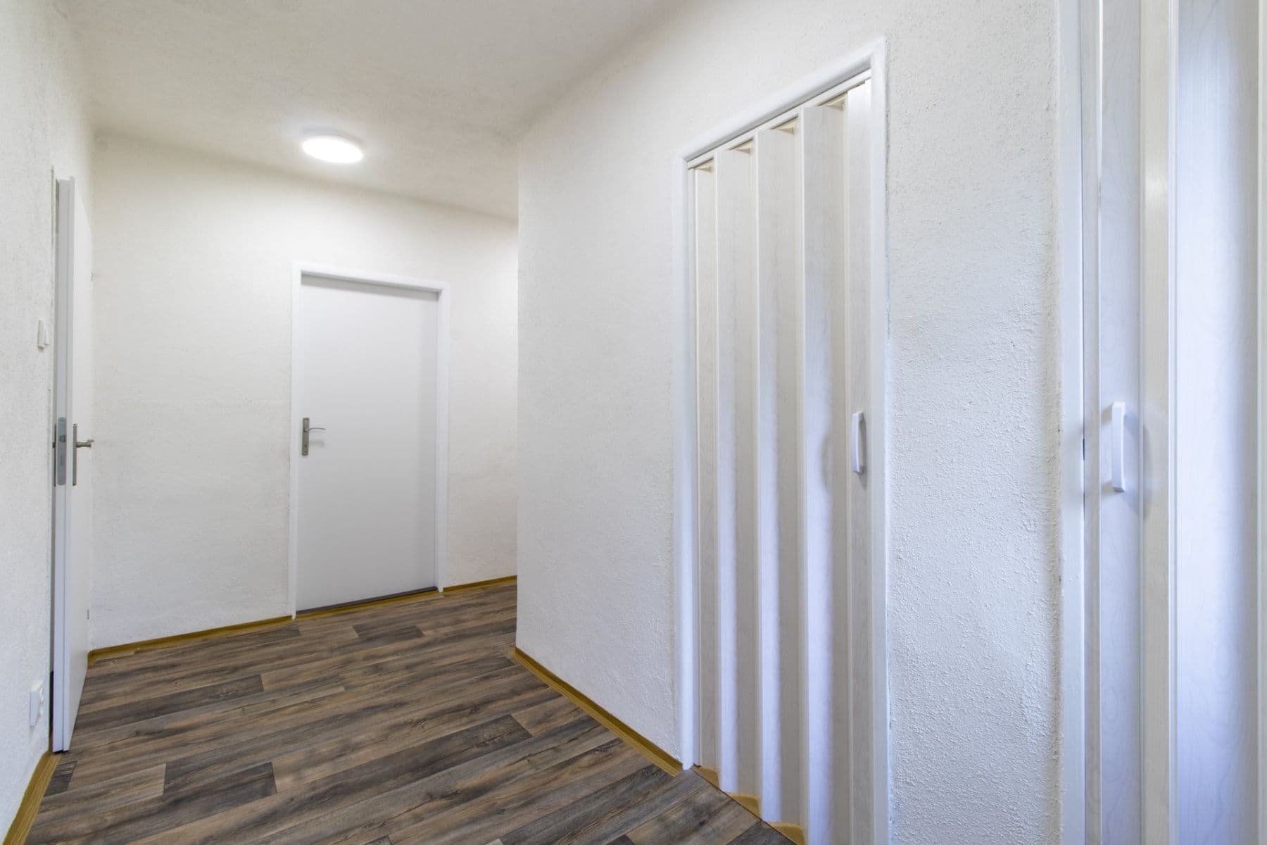 Pronájem bytu 2+1 81 m², Květnová, Odolena Voda, Středočeský kraj Pronájem bytu 2+1 81 m², Květnová, Odolena Voda, Středočeský kraj