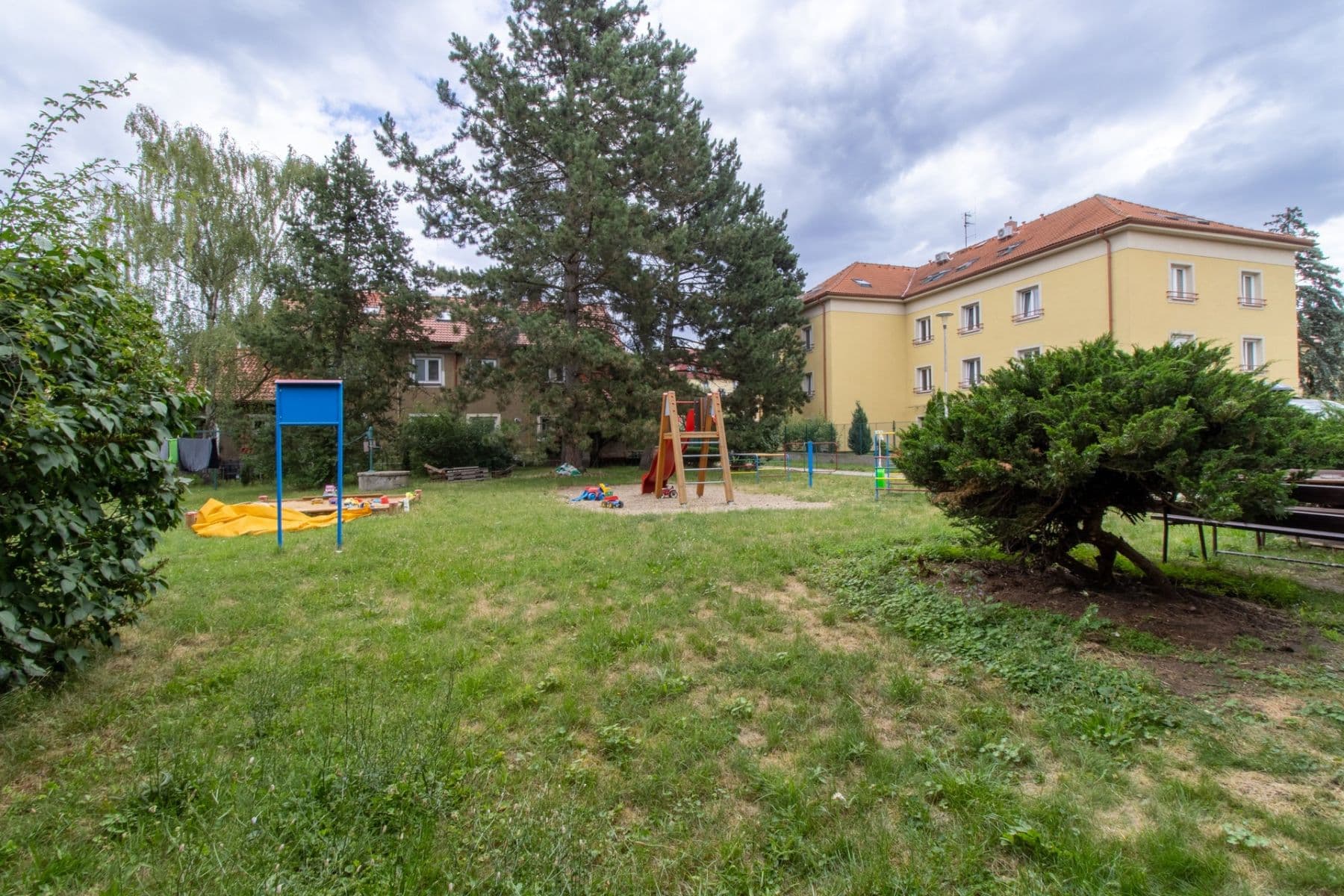 Pronájem bytu 2+1 81 m², Květnová, Odolena Voda, Středočeský kraj Pronájem bytu 2+1 81 m², Květnová, Odolena Voda, Středočeský kraj