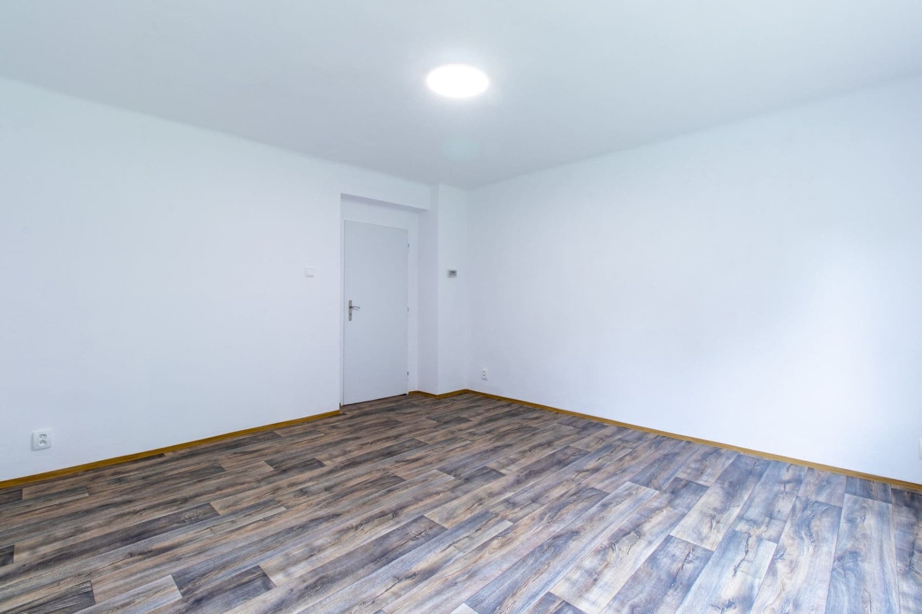 Pronájem bytu 2+1 81 m², Květnová, Odolena Voda, Středočeský kraj Pronájem bytu 2+1 81 m², Květnová, Odolena Voda, Středočeský kraj