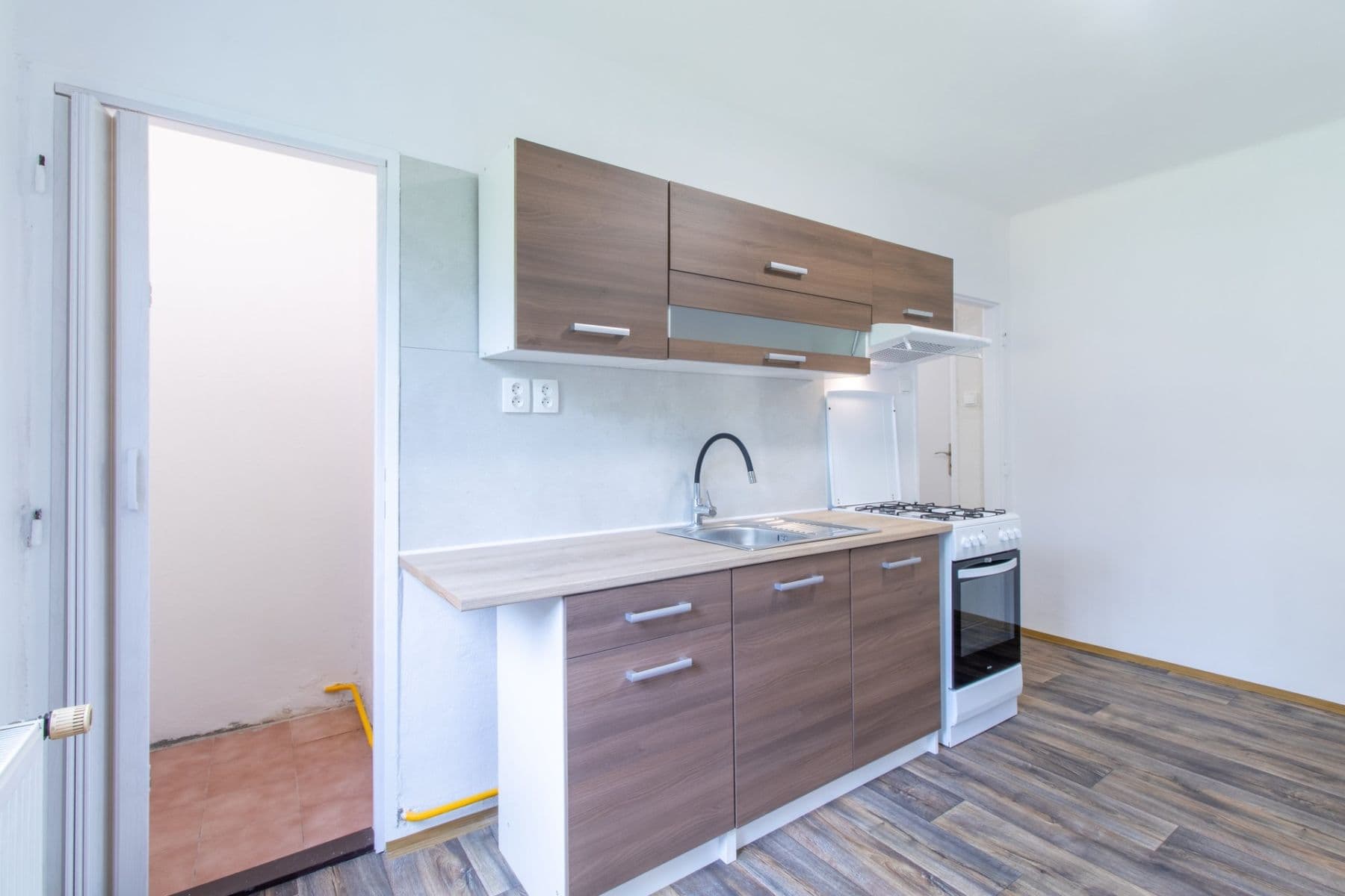 Pronájem bytu 2+1 81 m², Květnová, Odolena Voda, Středočeský kraj Pronájem bytu 2+1 81 m², Květnová, Odolena Voda, Středočeský kraj