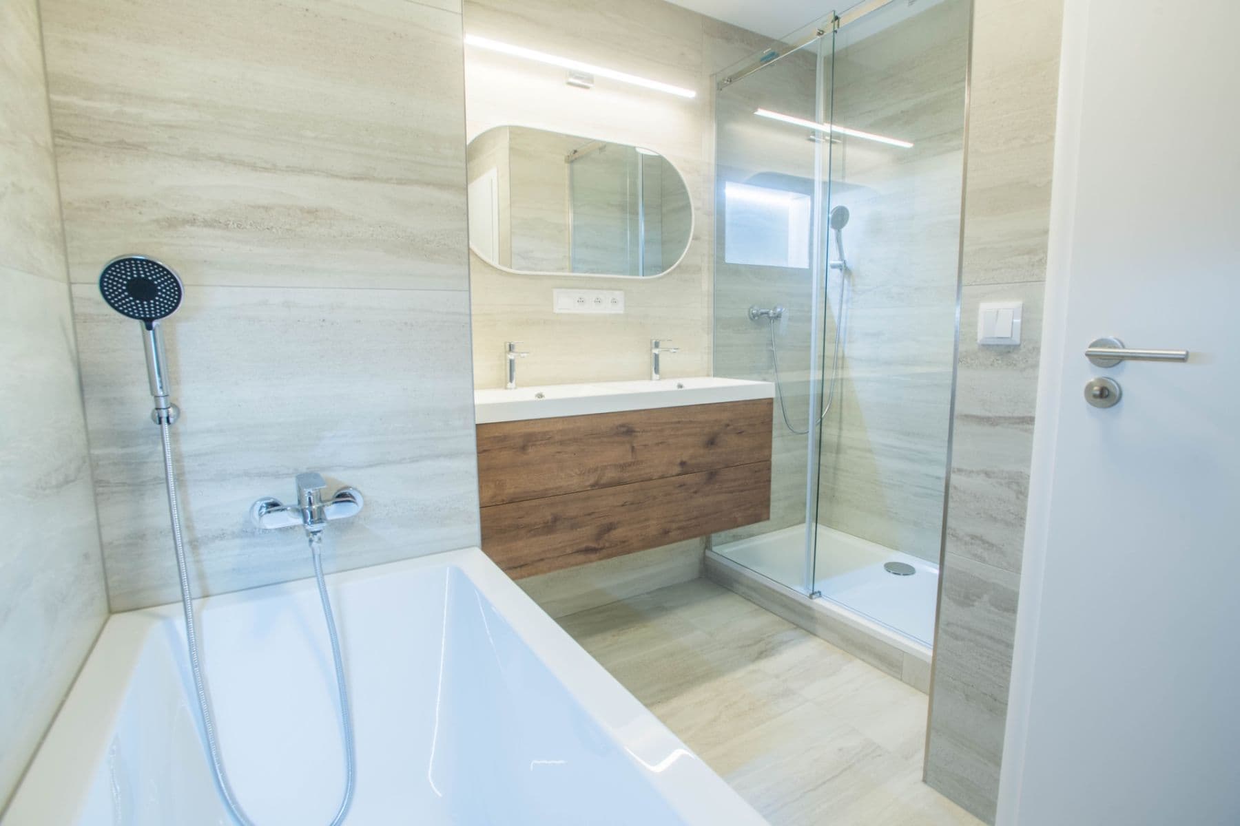 Prodej bytu 3+kk 85 m², Doležalova, Praha, Praha Prodej bytu 3+kk 85 m², Doležalova, Praha, Praha