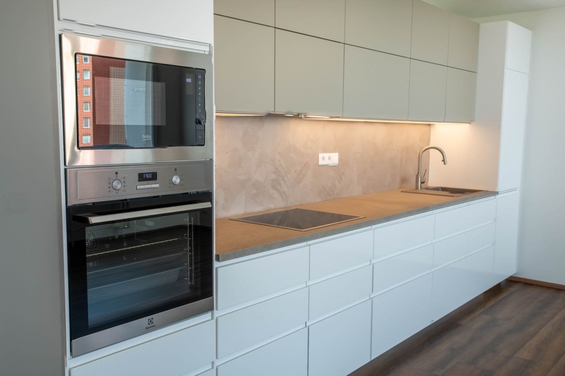 Prodej bytu 3+kk 85 m², Doležalova, Praha, Praha Prodej bytu 3+kk 85 m², Doležalova, Praha, Praha