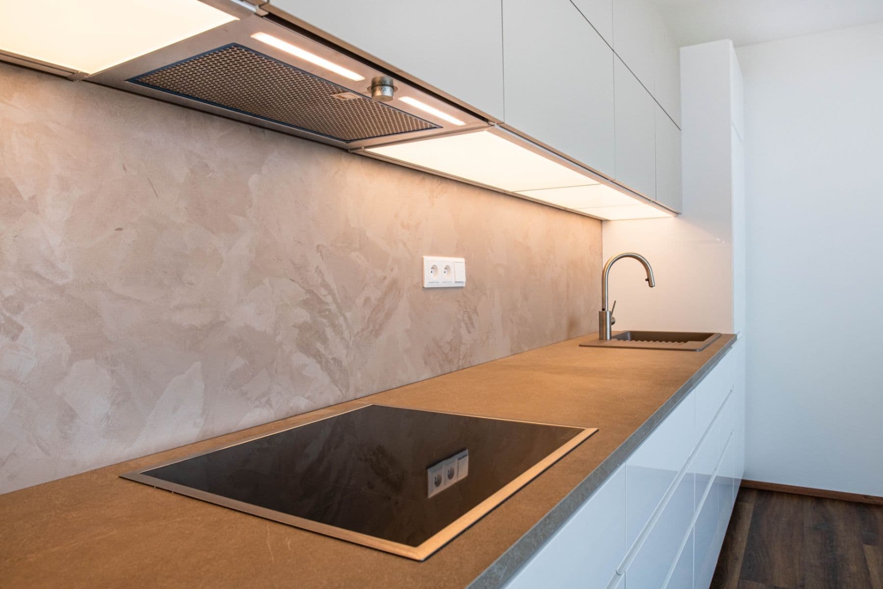 Prodej bytu 3+kk 85 m², Doležalova, Praha, Praha Prodej bytu 3+kk 85 m², Doležalova, Praha, Praha