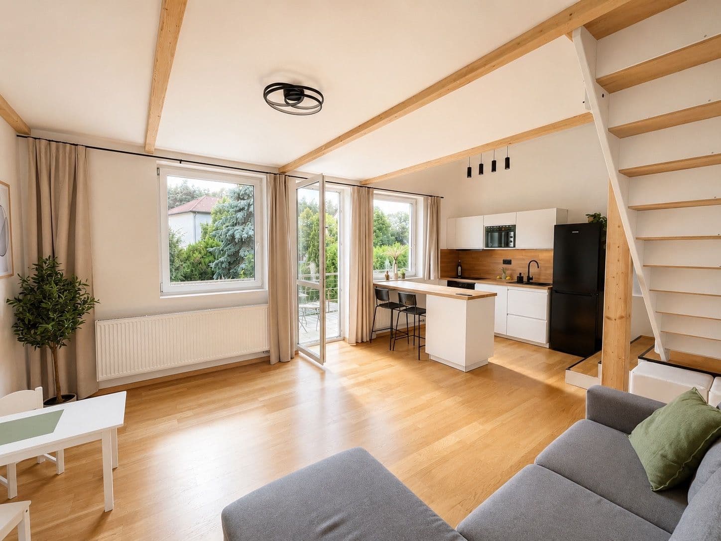 Pronájem bytu 3+kk 86 m², Hlavní, Jirny, Středočeský kraj Pronájem bytu 3+kk 86 m², Hlavní, Jirny, Středočeský kraj