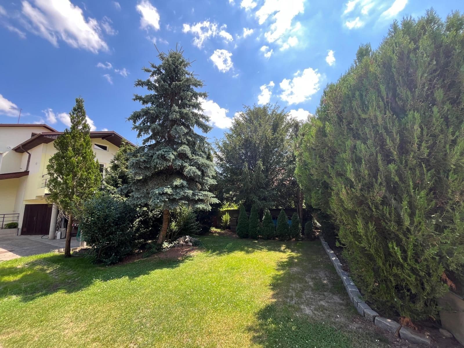 Pronájem bytu 3+kk 86 m², Hlavní, Jirny, Středočeský kraj Pronájem bytu 3+kk 86 m², Hlavní, Jirny, Středočeský kraj