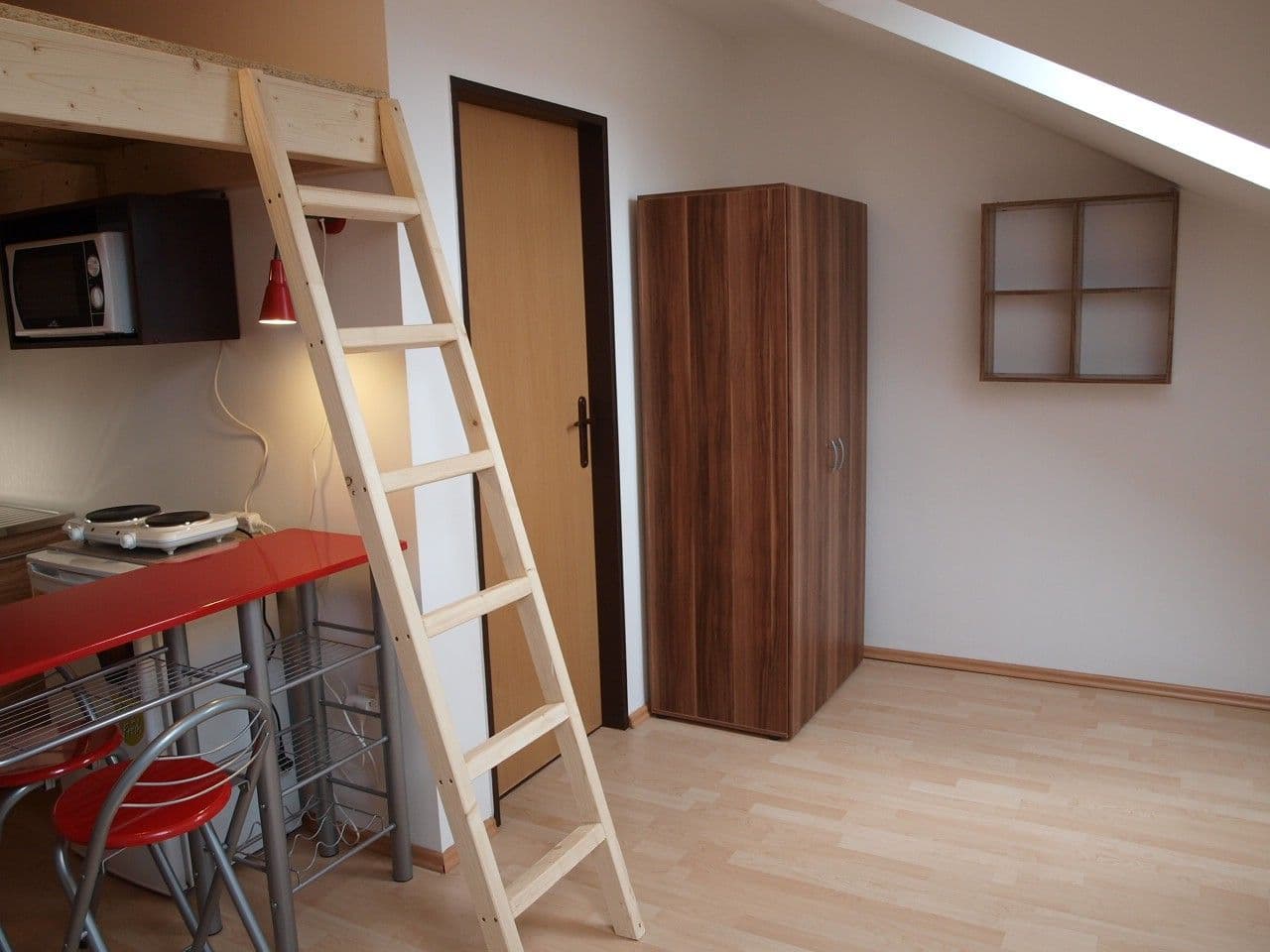 Pronájem bytu 1+kk 24 m², Ořechová, Rebešovice, Jihomoravský kraj Pronájem bytu 1+kk 24 m², Ořechová, Rebešovice, Jihomoravský kraj