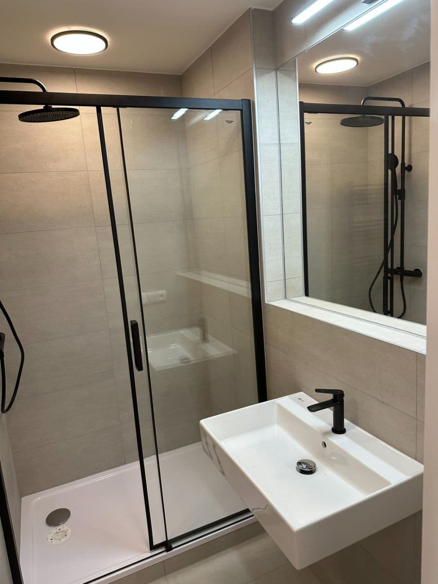 Pronájem bytu 2+kk 42 m², Ciolkovského, Praha, Praha Pronájem bytu 2+kk 42 m², Ciolkovského, Praha, Praha
