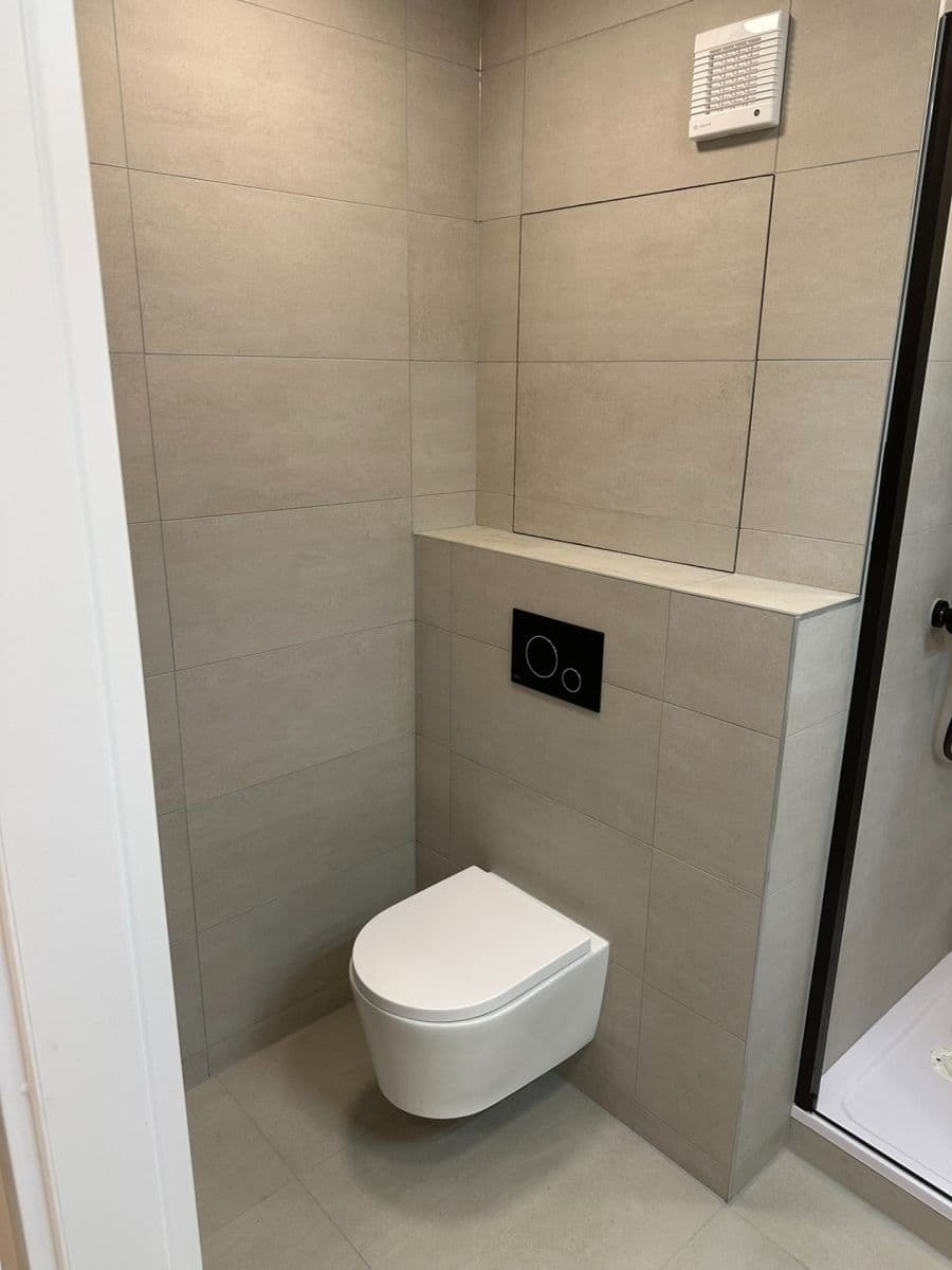 Pronájem bytu 2+kk 42 m², Ciolkovského, Praha, Praha Pronájem bytu 2+kk 42 m², Ciolkovského, Praha, Praha