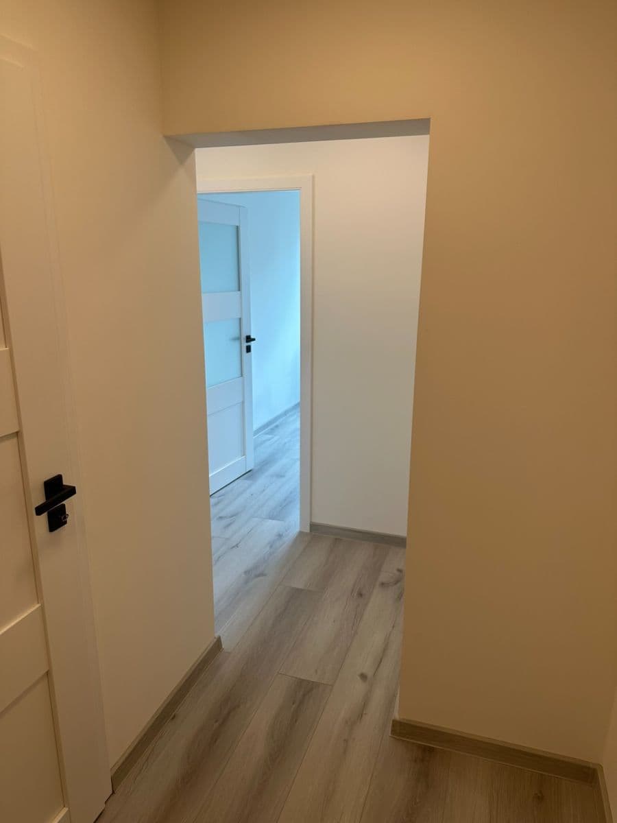 Pronájem bytu 2+kk 42 m², Ciolkovského, Praha, Praha Pronájem bytu 2+kk 42 m², Ciolkovského, Praha, Praha