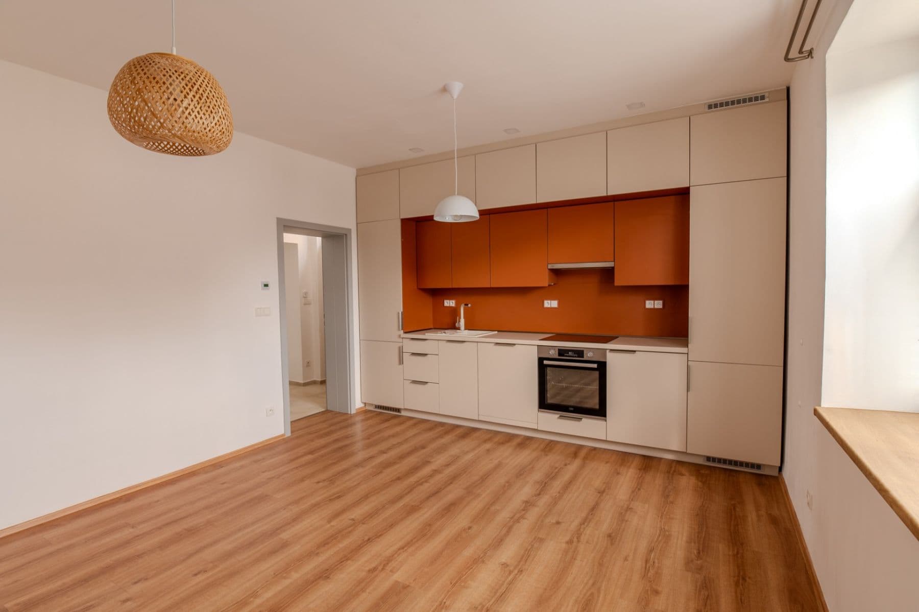 Pronájem bytu 1+kk 29 m², Dašická, Pardubice, Pardubický kraj Pronájem bytu 1+kk 29 m², Dašická, Pardubice, Pardubický kraj
