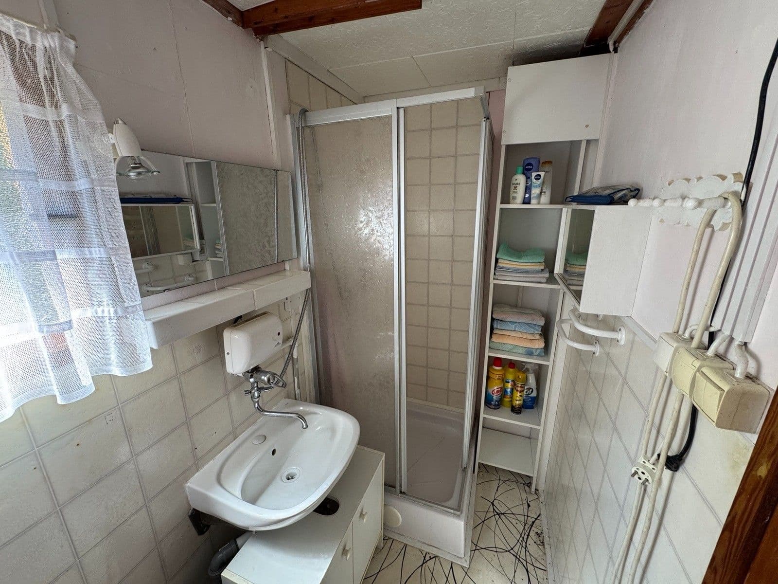 Prodej chaty, chalupy 45 m², pozemek 457 m², Úštěk, Ústecký kraj Prodej chaty, chalupy 45 m², pozemek 457 m², Úštěk, Ústecký kraj