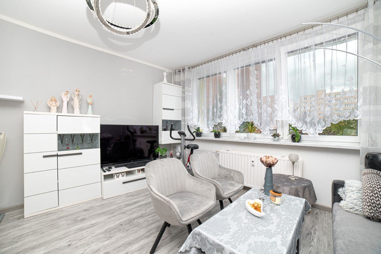 Prodej bytu 4+1 84 m², Okrężna, Český Těšín, Moravskoslezský kraj Prodej bytu 4+1 84 m², Okrężna, Český Těšín, Moravskoslezský kraj